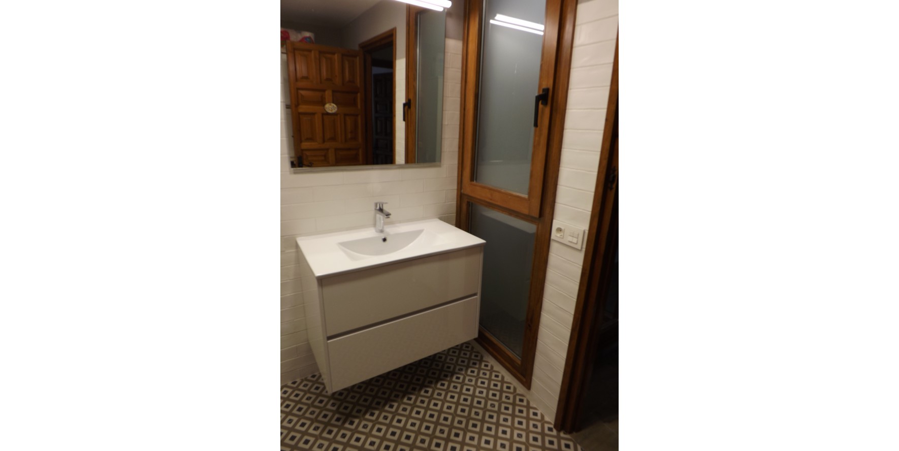 edf63433b29db5fa92b9761eade674eb